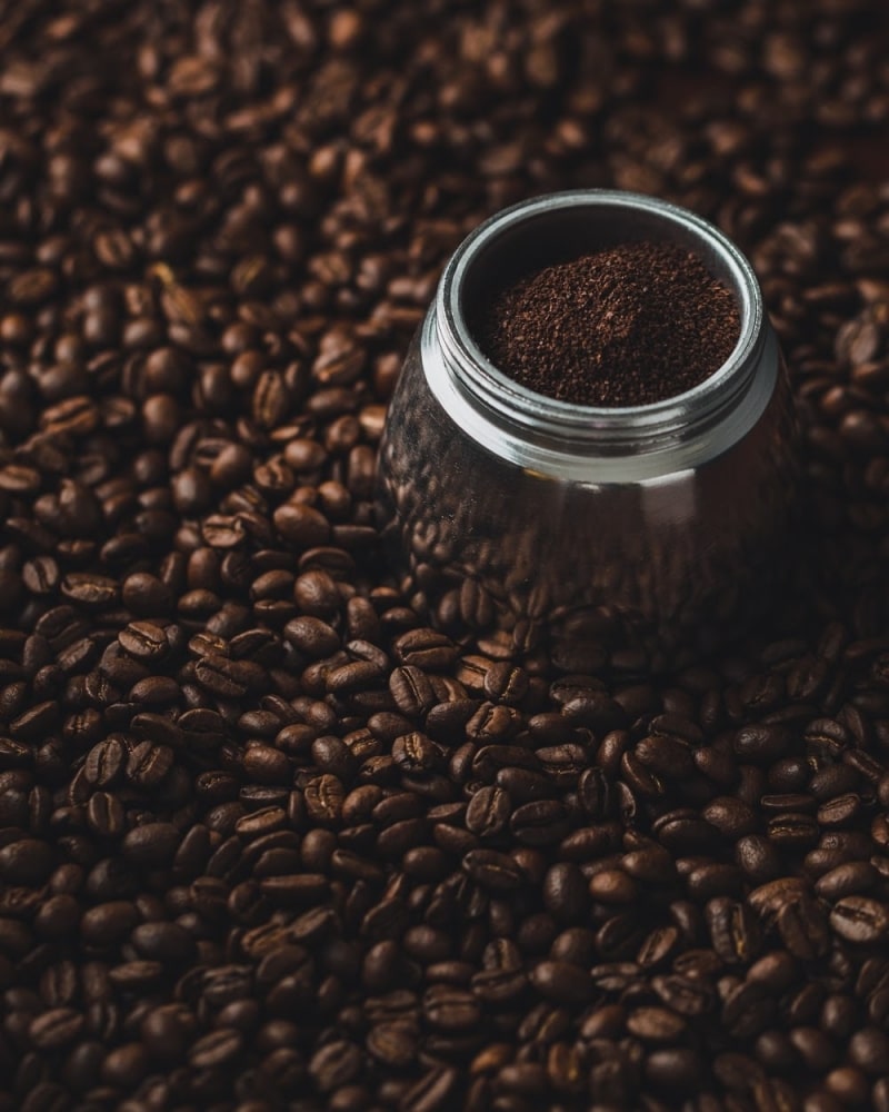What’s the difference between a coffee grinder and an espresso machine?