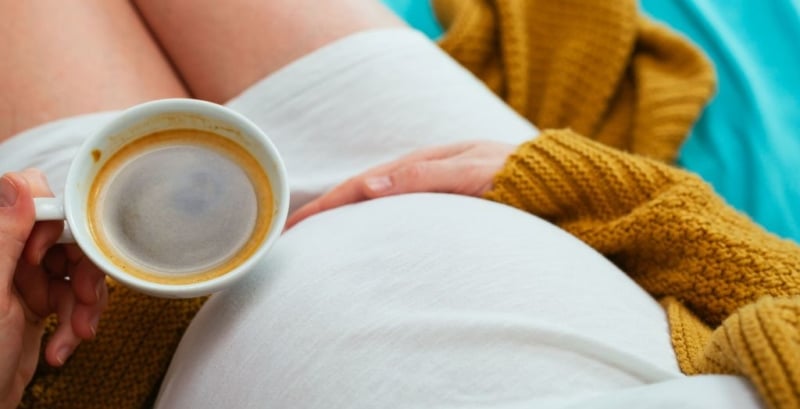 can-you-drink-decaf-coffee-while-pregnant-coffeespiration